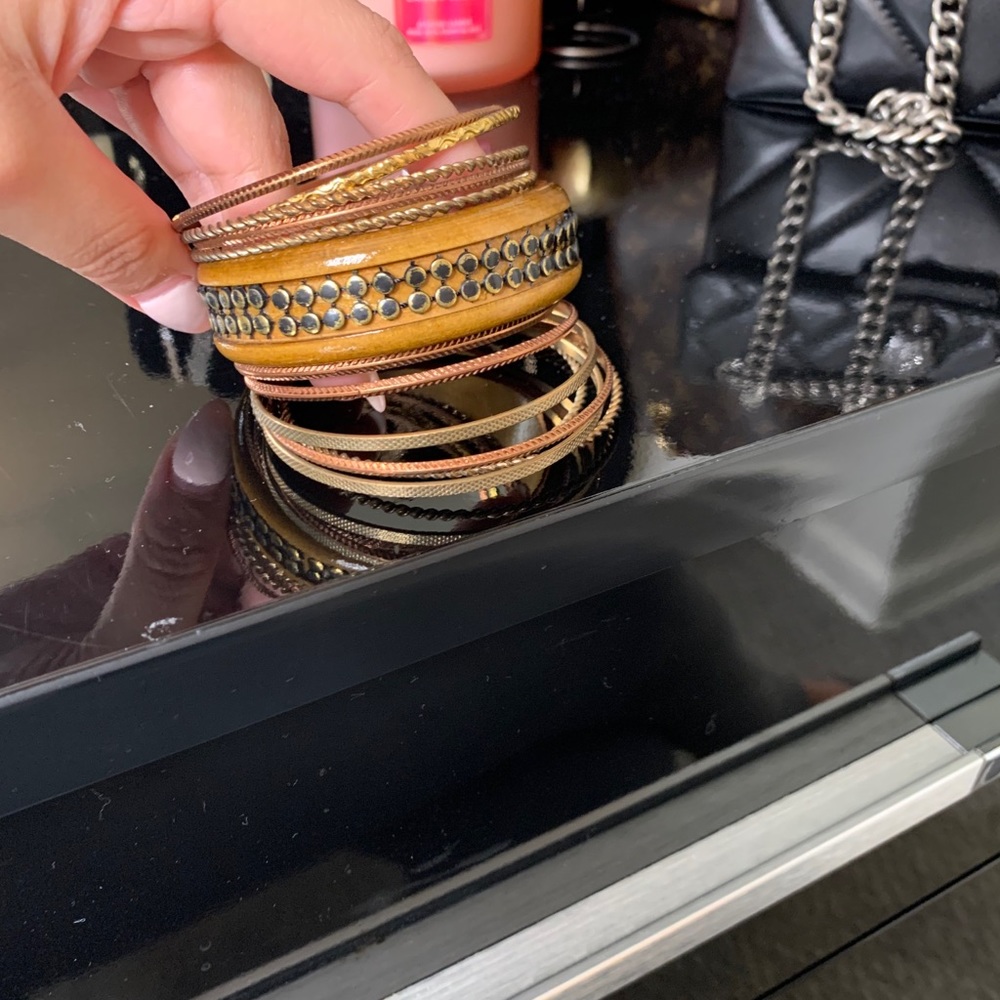 Brown/Gold Bangle Set! - Picture 2 of 2